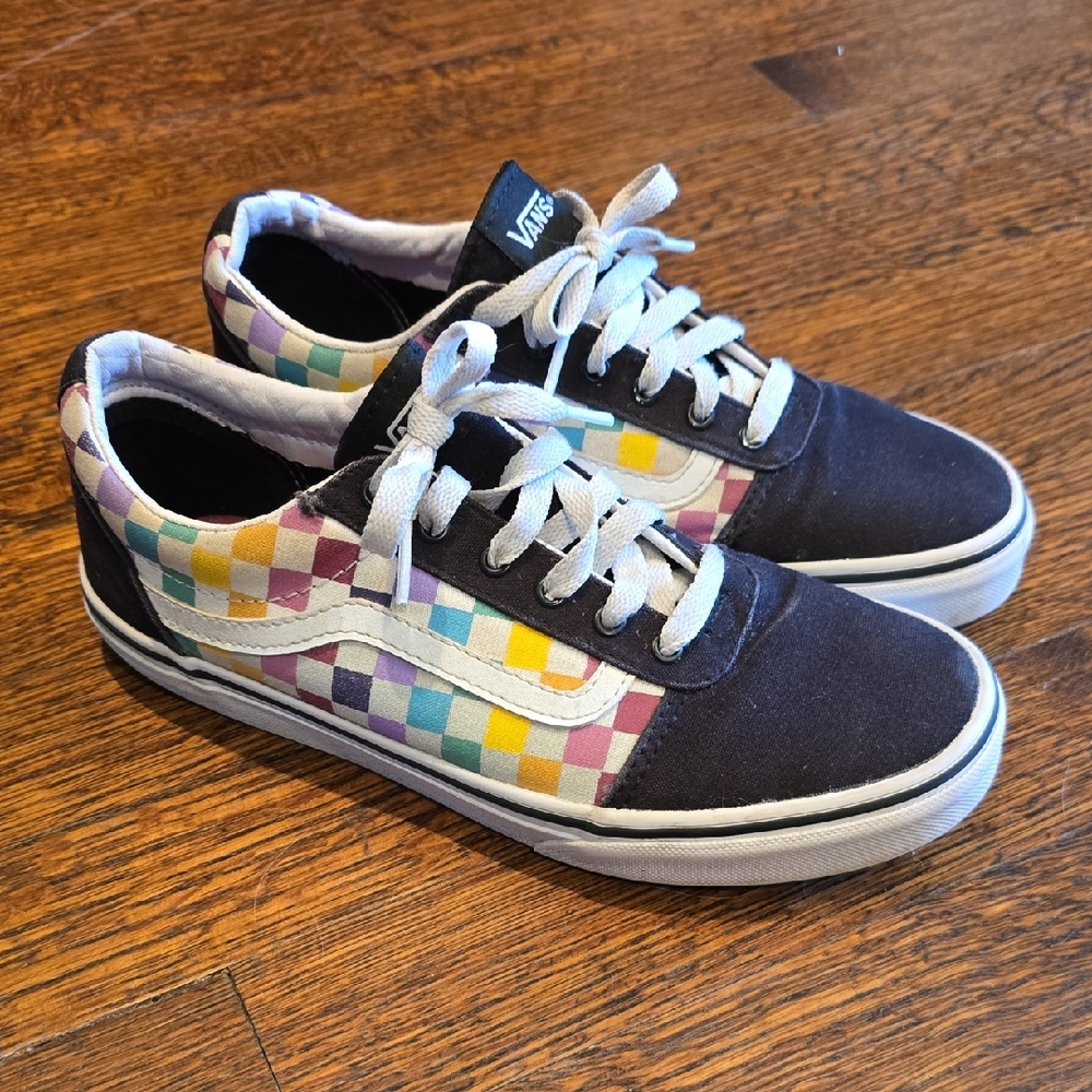 VANS Missy Old Skool Rainbow Checkered Skater Shoes Men Size 5 Women Size 6.5